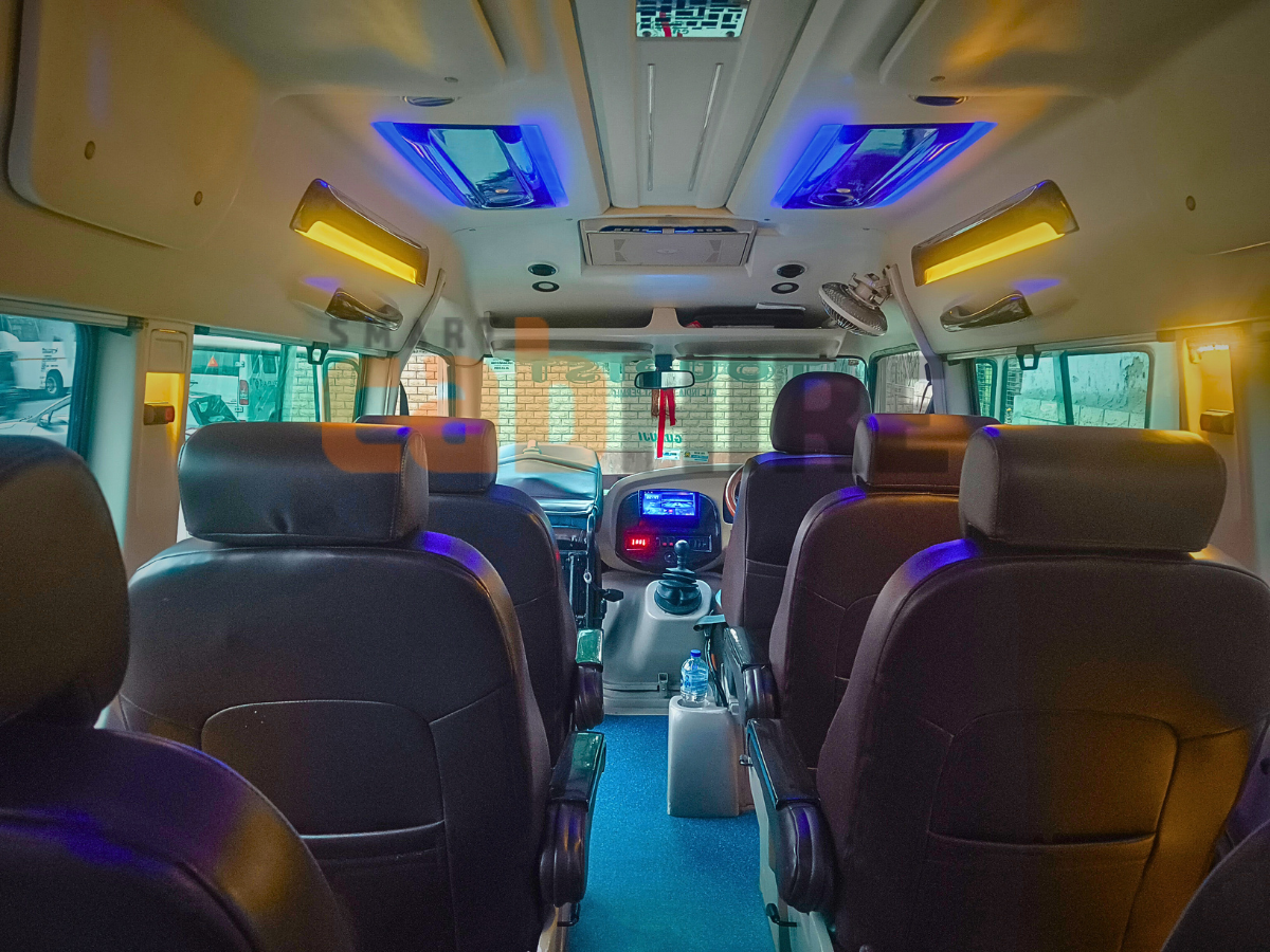 9 , 8, 11,12,13 SEATER TEMPO TRAVELELR (2)